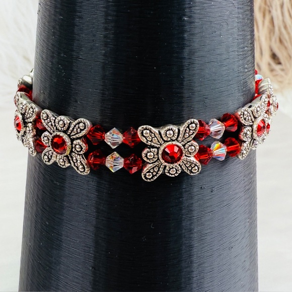 Vintage Silvertone red reflective holiday bracelet - Picture 1 of 6